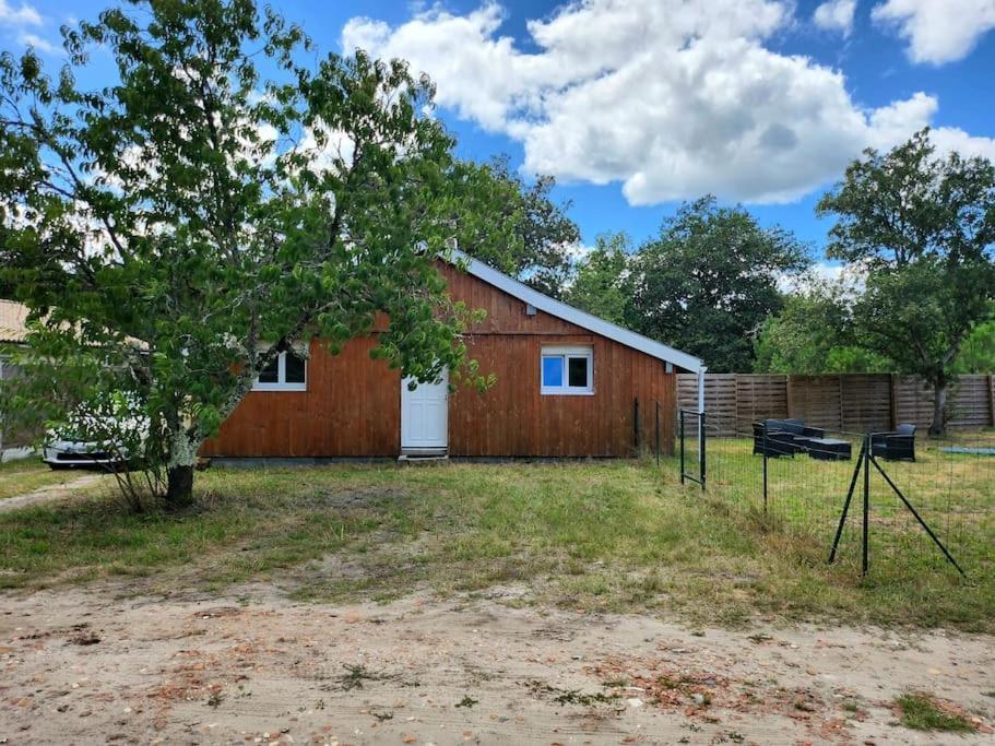 Chalet Au Coeur Des Landes Ychoux Exterior photo
